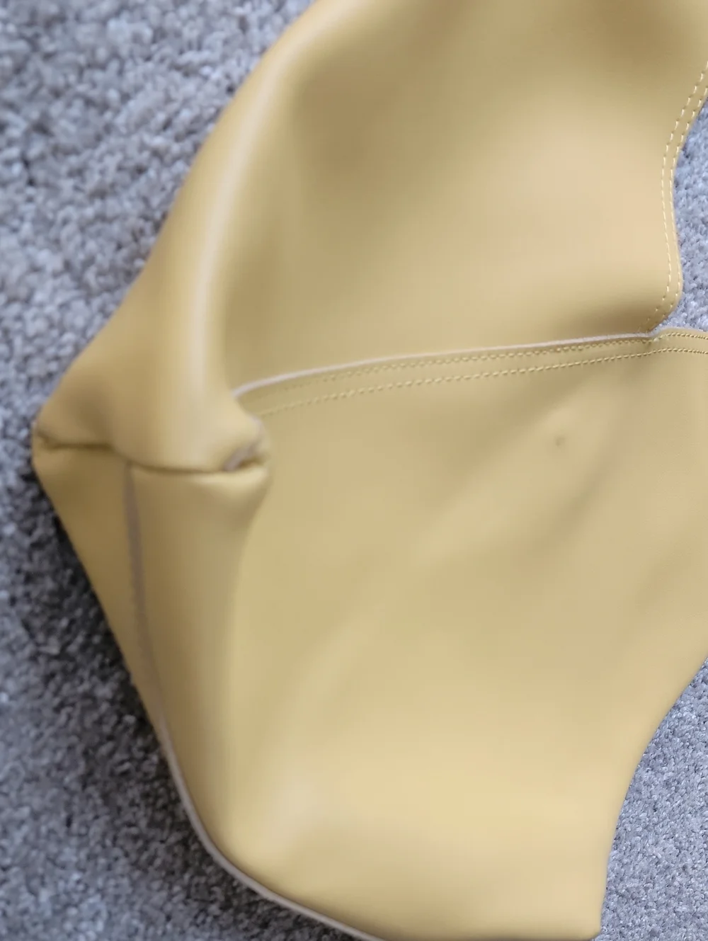 Maison De Beaute Marselle Shoulder Bag